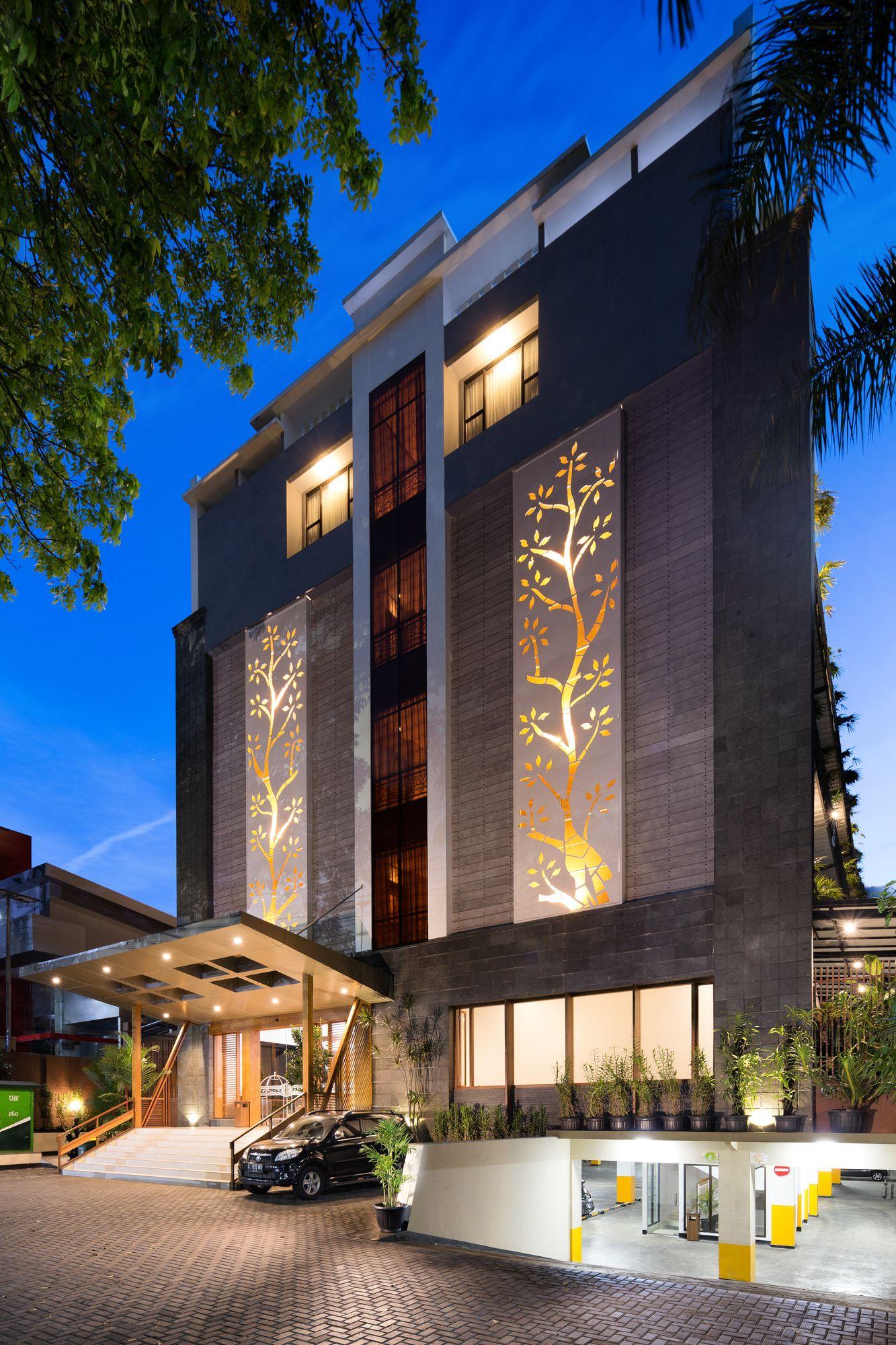 Hotel Hemangini 4*